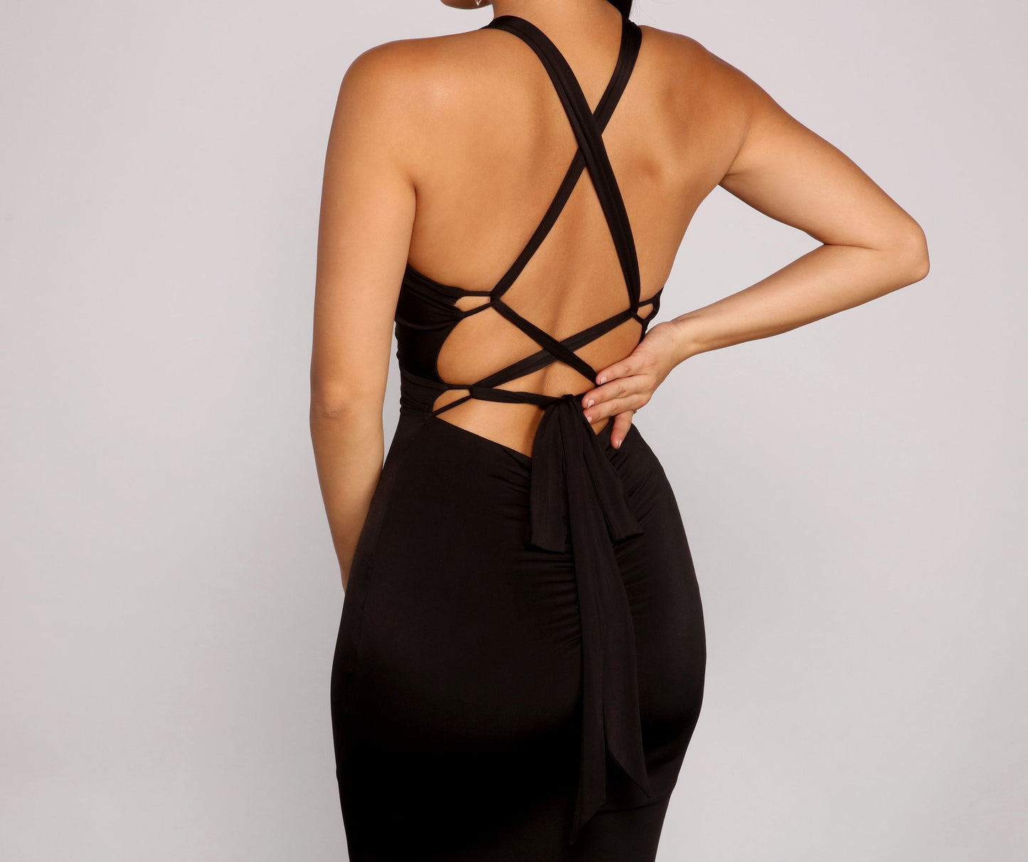 Kelsey Halter Stylish Lace-Up Mermaid Dress