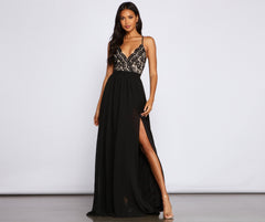 Sapphire Formal Stylish Scalloped Lace Dress