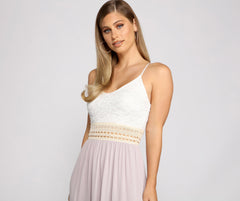 Effortlessly Stunning Crochet Charming Waist Maxi Dress