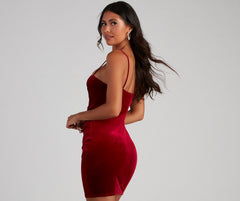 Majorly Crushing Stylish Velvet Mini Dress