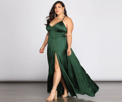 Plus Vera Satin Charming Lace Up Formal Dress