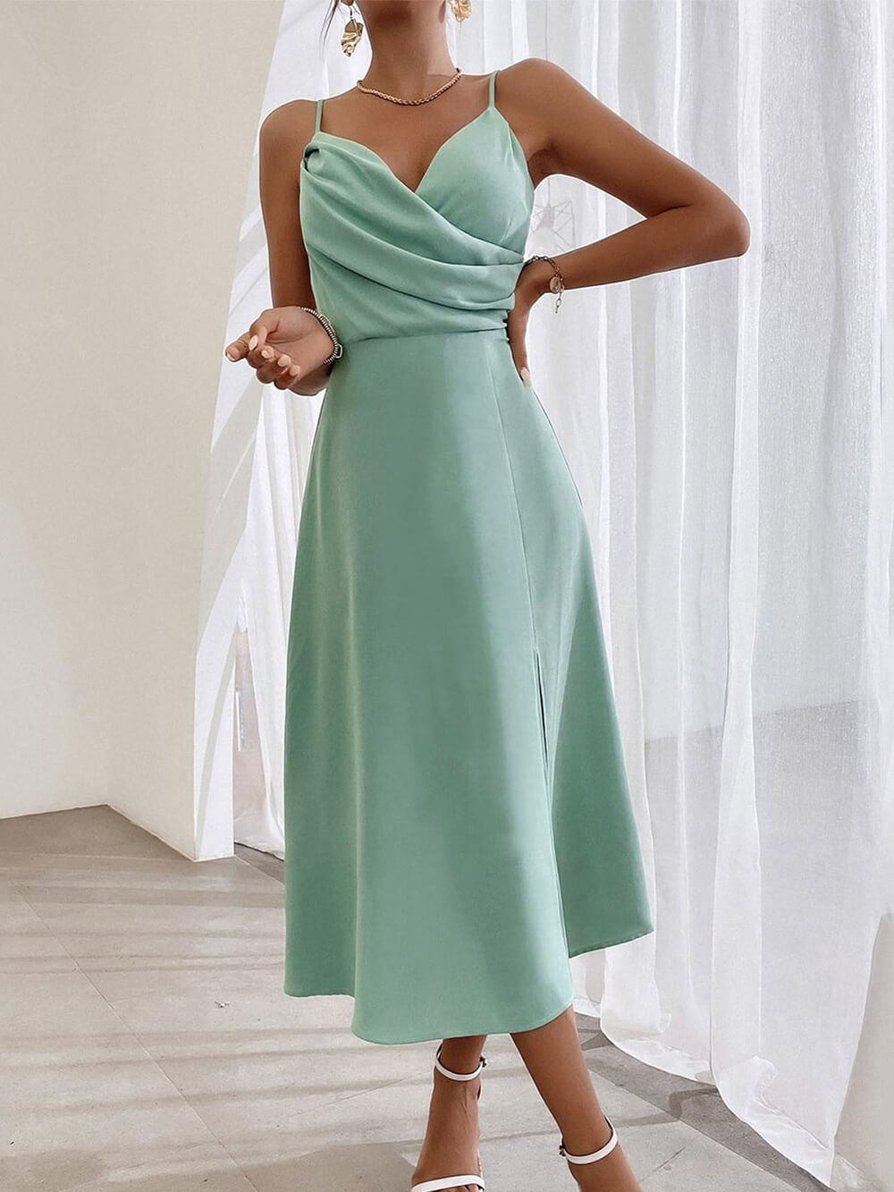 Elegant Spaghetti Strap Charming Pleated Leg Slit Dress