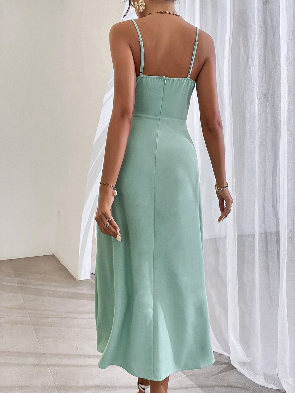 Elegant Spaghetti Strap Charming Pleated Leg Slit Dress