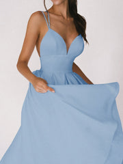 CAMRYN - CHARMY V-NECK STRAPPY DRESS