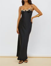 Magnetic Forces Flower Charming Embroidery Maxi Dress Black