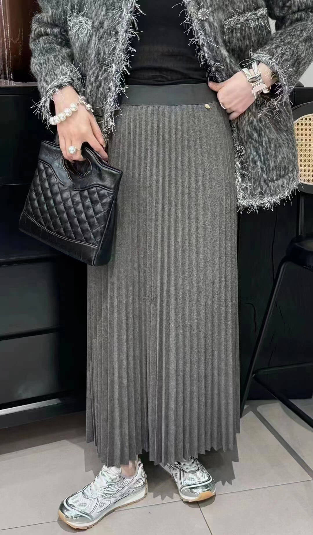 Elastic High-Waisted Stylish Pleated Midi Skirt