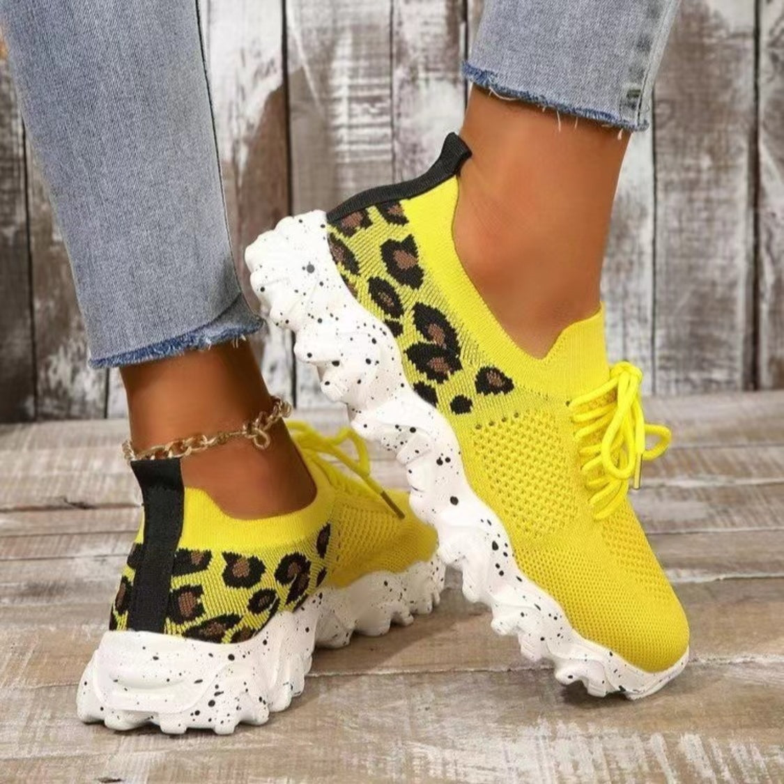 Savrya WildWeave Mesh Sneakers