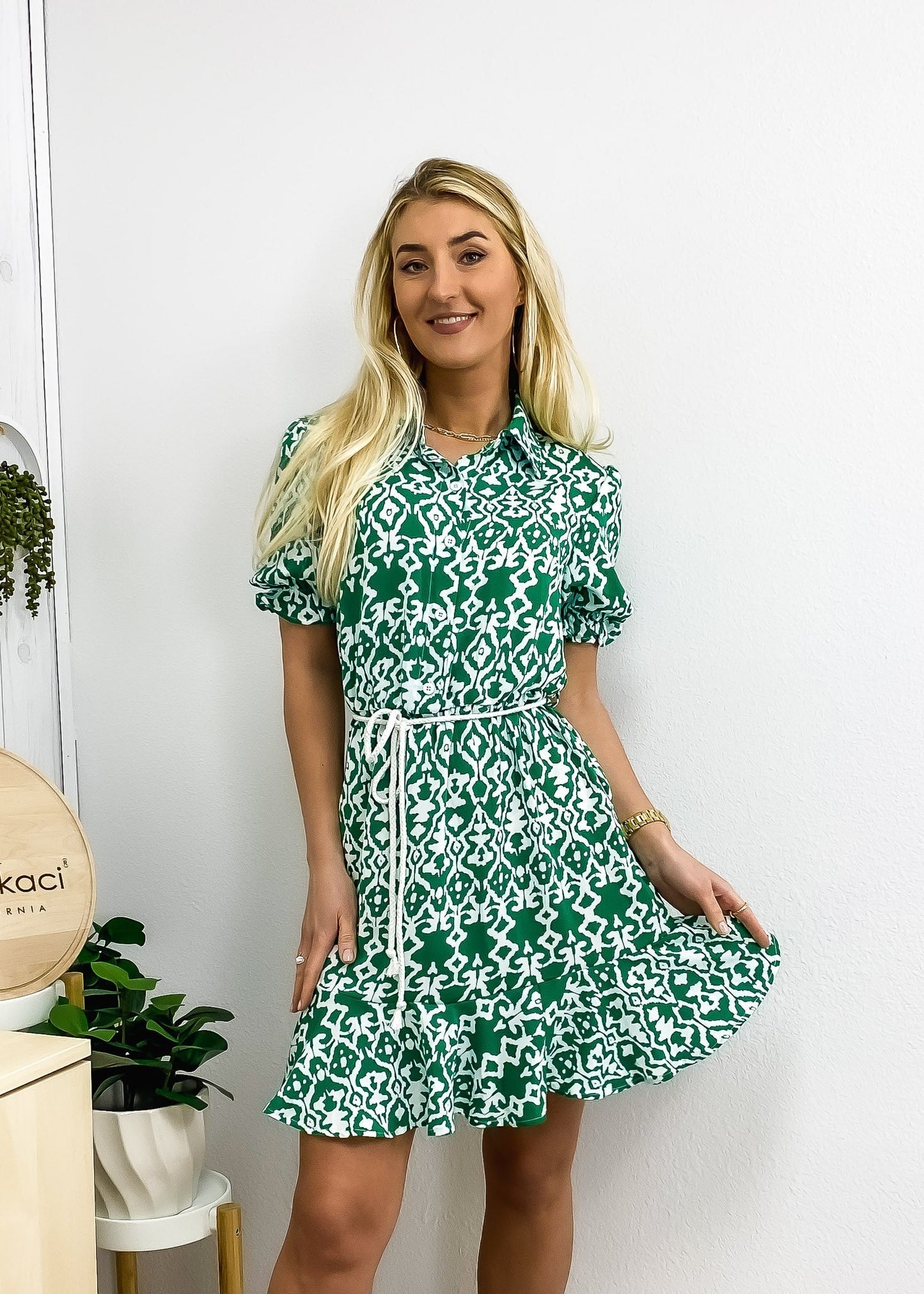 Geometric Sleeve Collared Dress