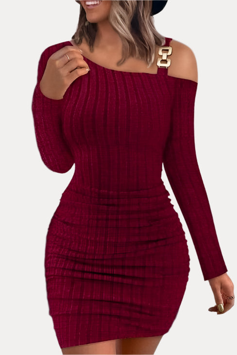 Off-shoulder slanted collar tight dress