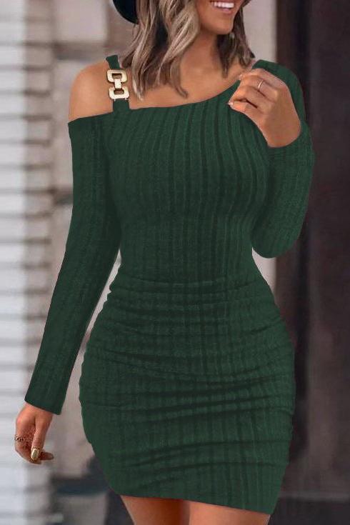 Off-shoulder slanted collar tight dress