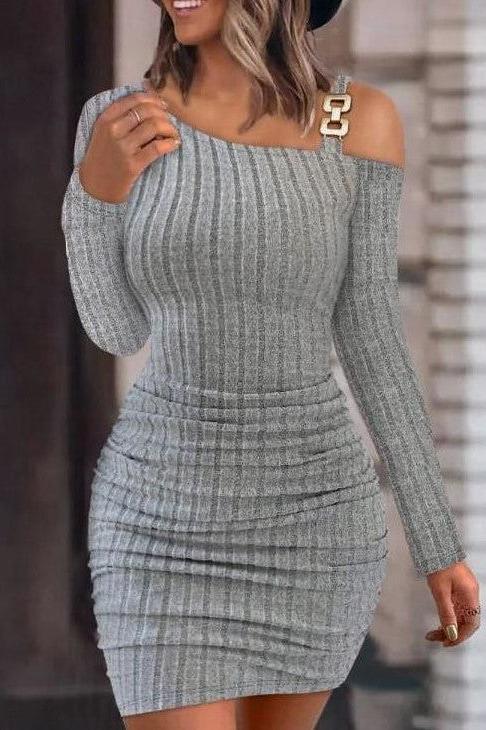 Off-shoulder slanted collar tight dress