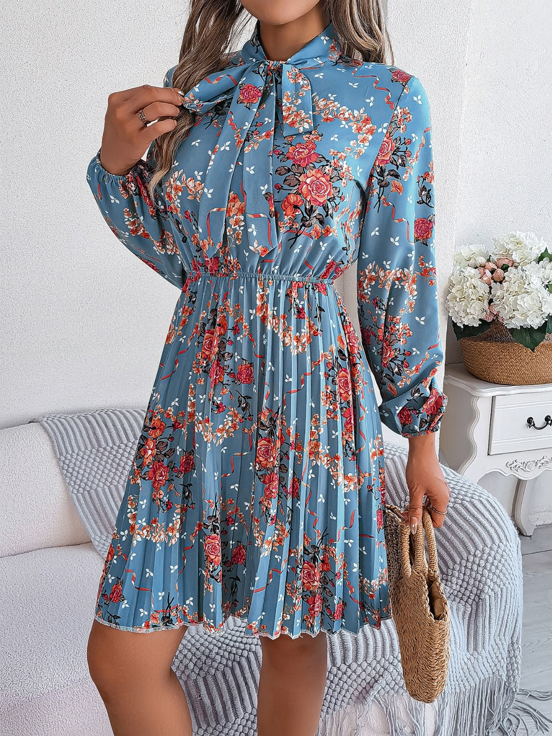Élowen MuseTie Pleated Dress