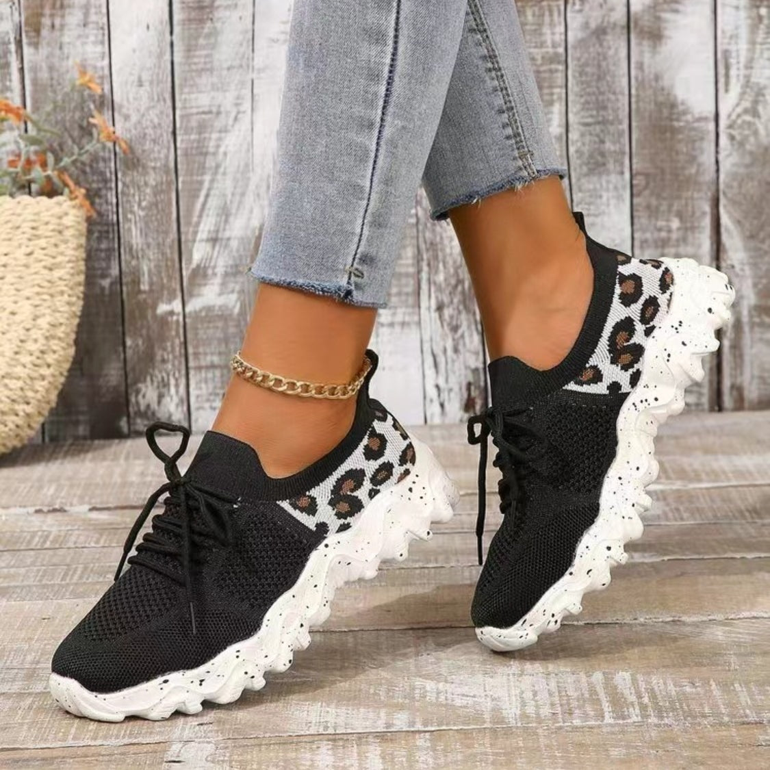 Savrya WildWeave Mesh Sneakers