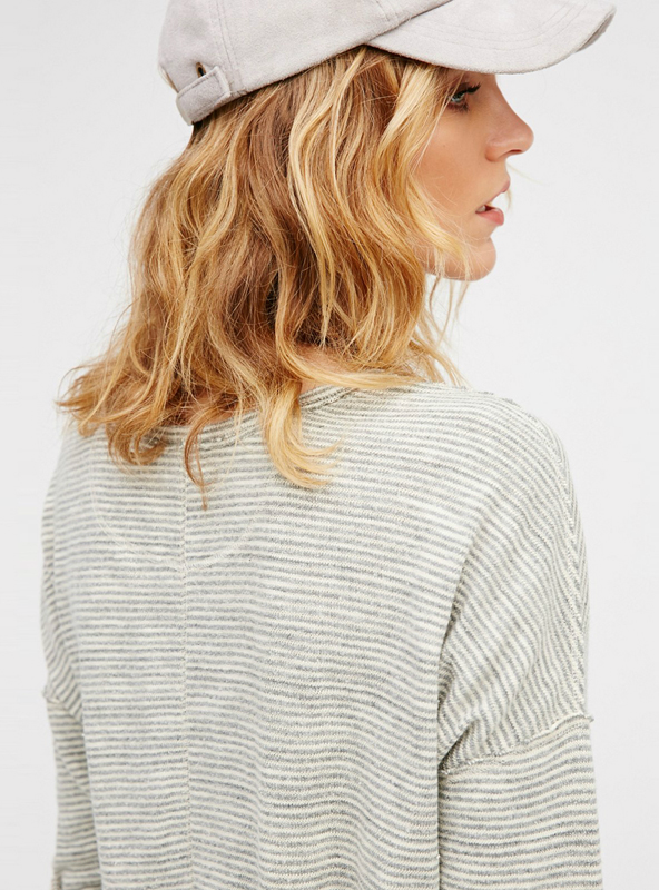 TOPS BRIEF STYLE V-NECK LOOSE T-SHIRT