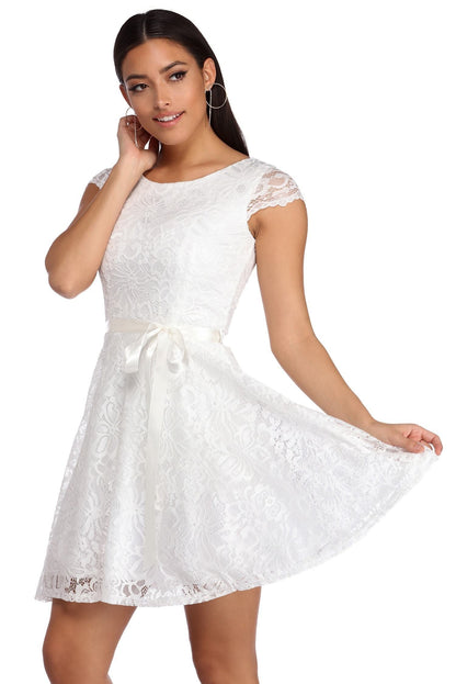 Lilyana Lace Stylish Party Dress