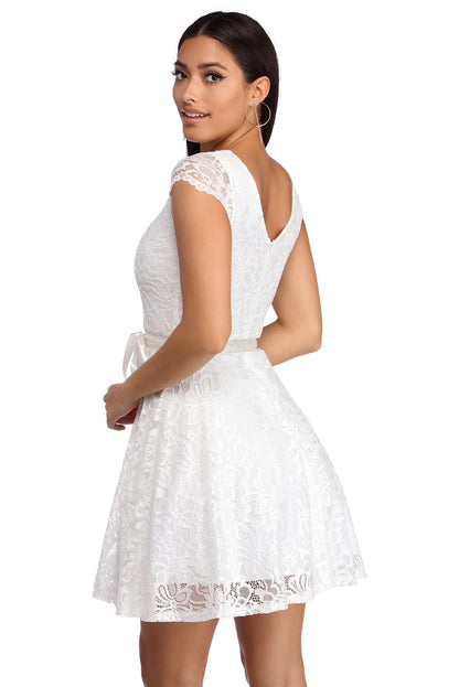 Lilyana Lace Stylish Party Dress