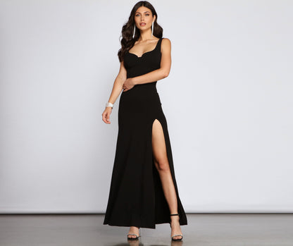 Layla Sleeveless Stylish High-Slit Formal Dress