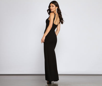 Layla Sleeveless Stylish High-Slit Formal Dress