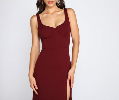 Layla Sleeveless Stylish High-Slit Formal Dress