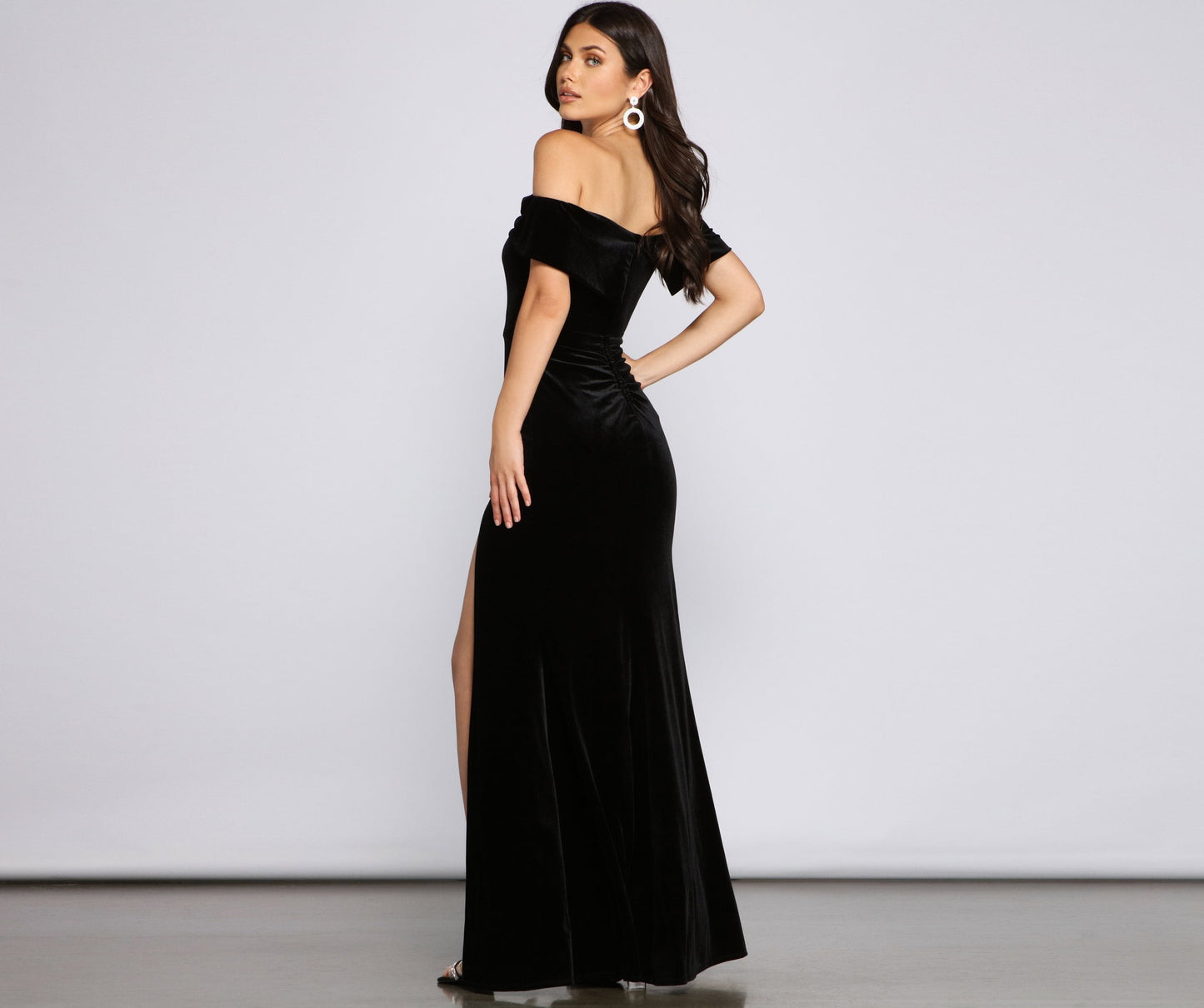 Olivia Formal Velvet Charming Off-The-Shoulder Maxi Dress