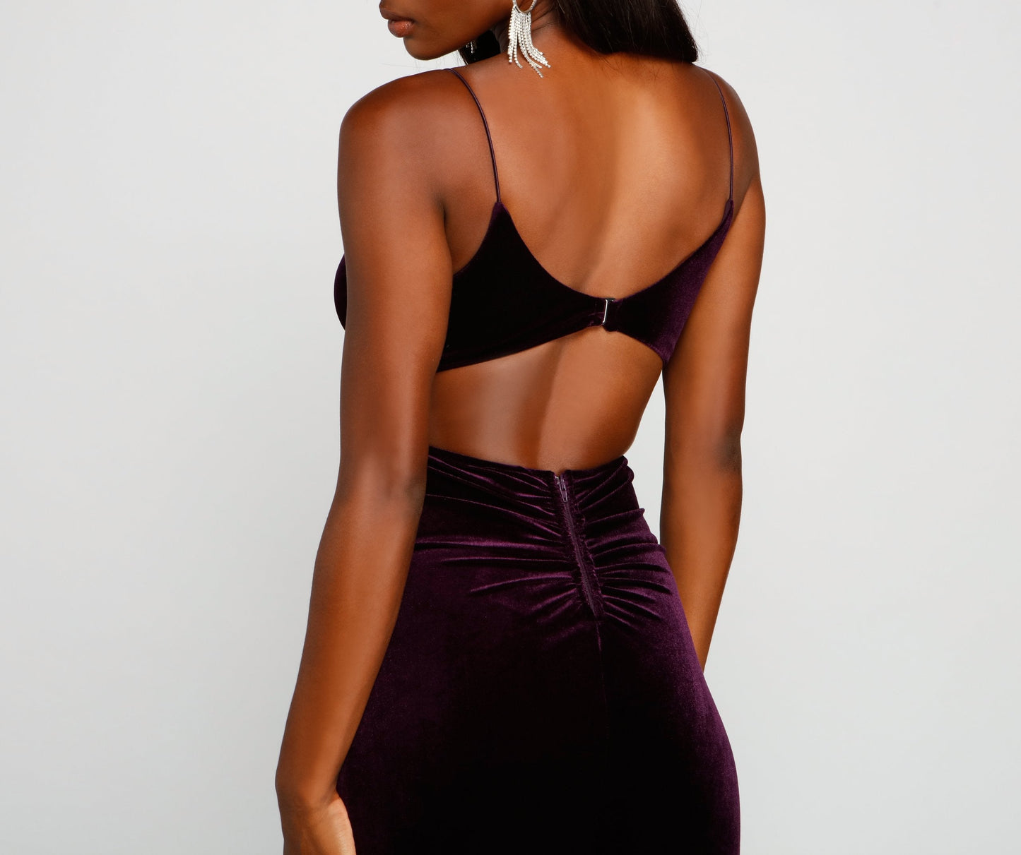 Cassia Formal Stylish Open-Back Velvet Dress