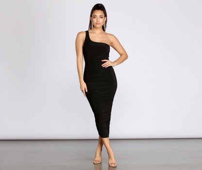 Total Babe Stylish Alert Midi Dress