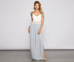 Effortlessly Stunning Crochet Waist Maxi Dress - Lady Occasions