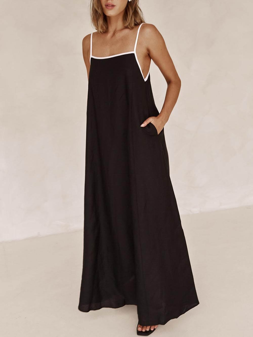 Classic Holiday Style Charming Contrasting Suspender Dress