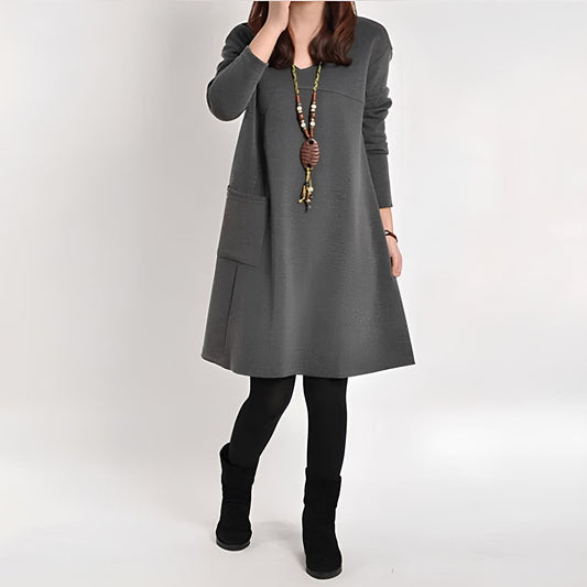Caroline - Casual winter dress with pockets - HELLA TREND