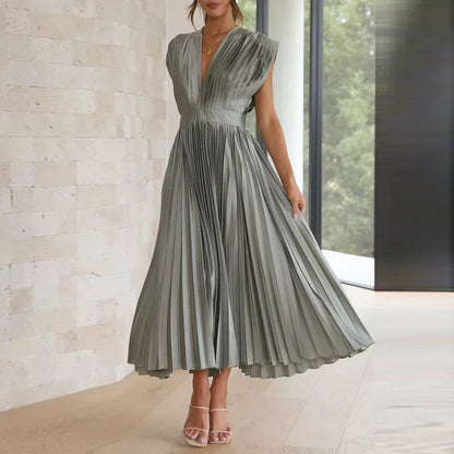 Adele - V-neck dress with pleats
