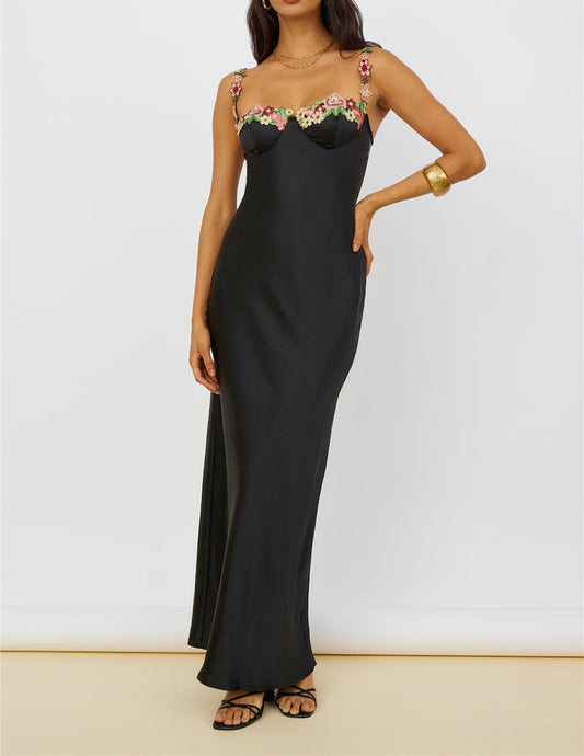 Magnetic Forces Flower Charming Embroidery Maxi Dress Black