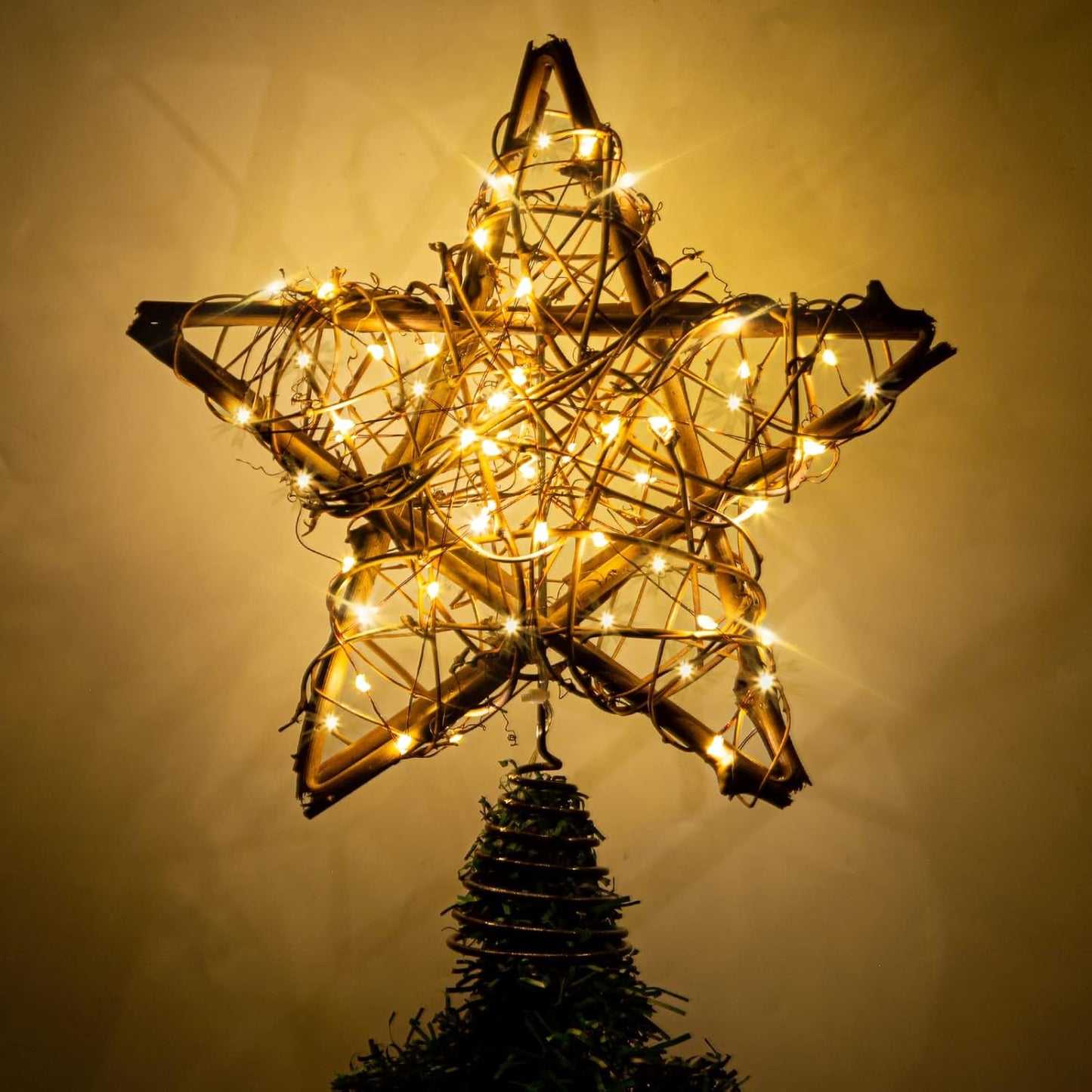 Rattan Star Christmas Tree Topper with Warm LED Lights - Indoor Christmas Decor