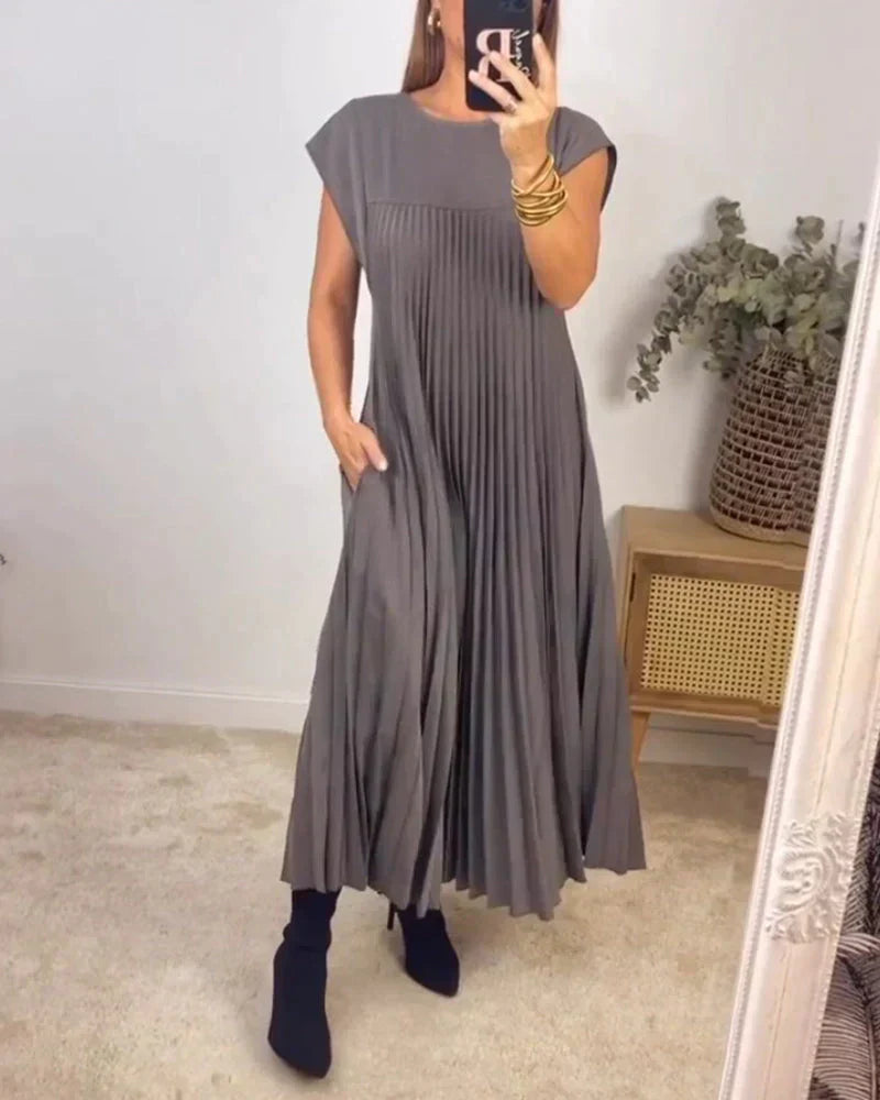 Tascha - Pleated Dress