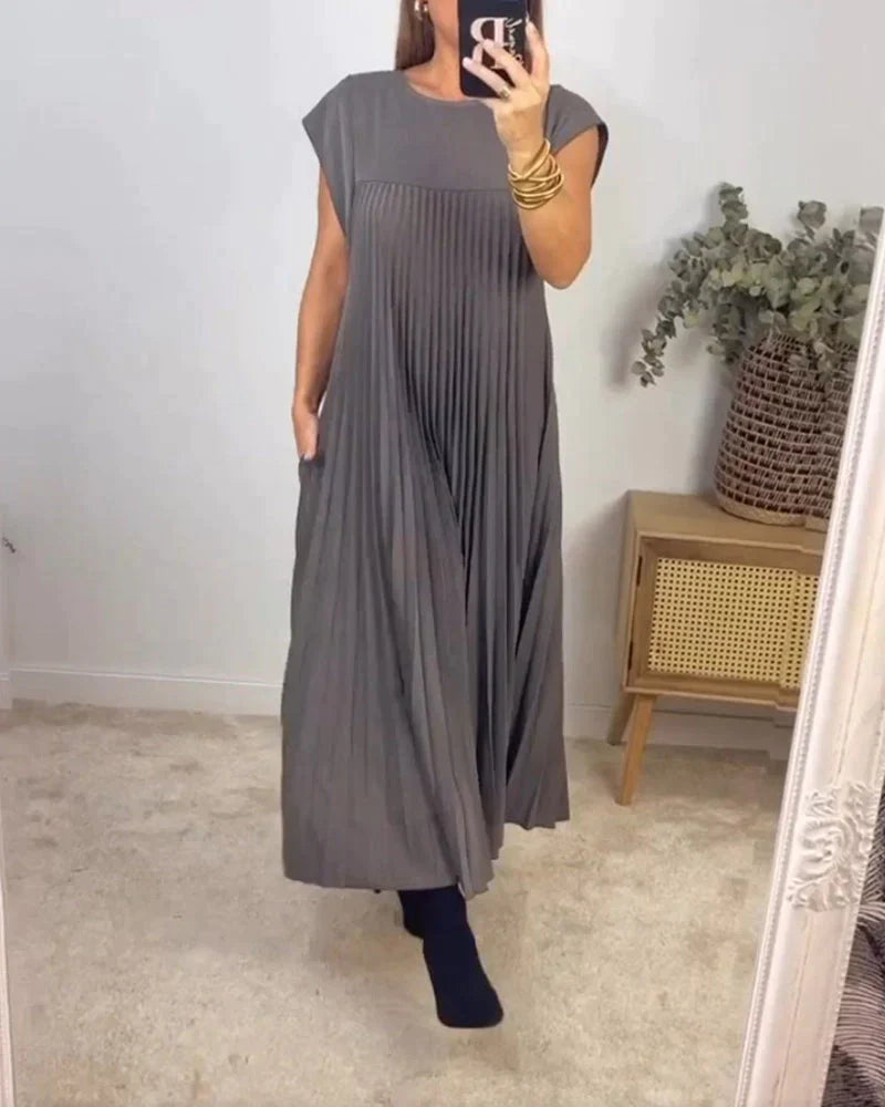 Tascha - Pleated Dress