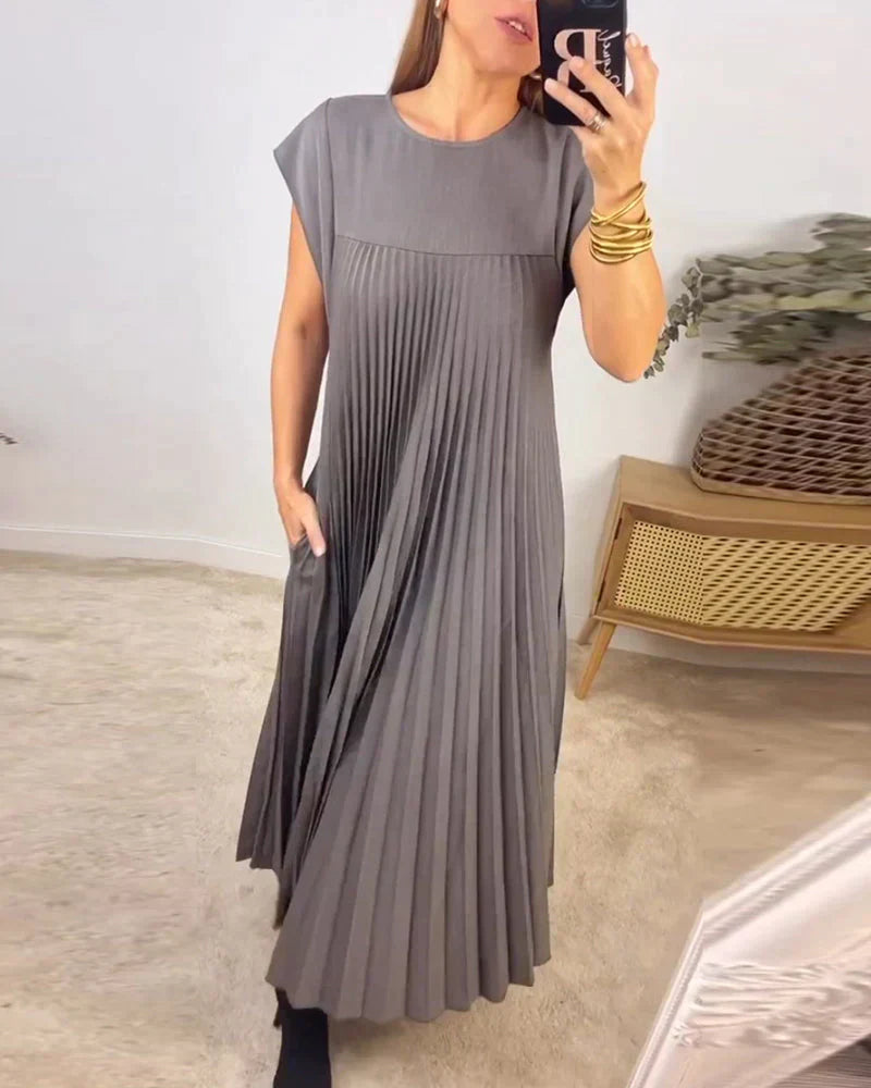 Tascha - Pleated Dress