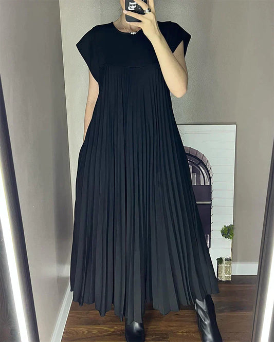 Tascha - Pleated Dress