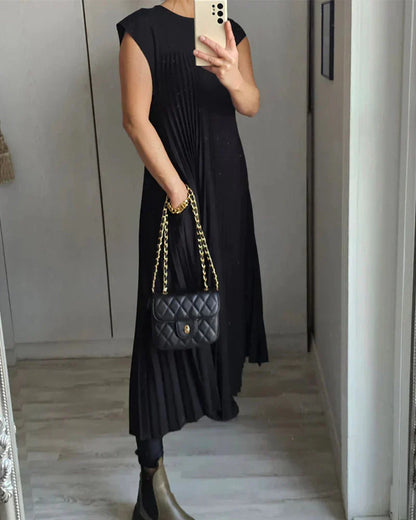 Tascha - Pleated Dress