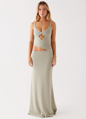 AVERNDALE - EFFORTLESS REFINED MAXI DRESS