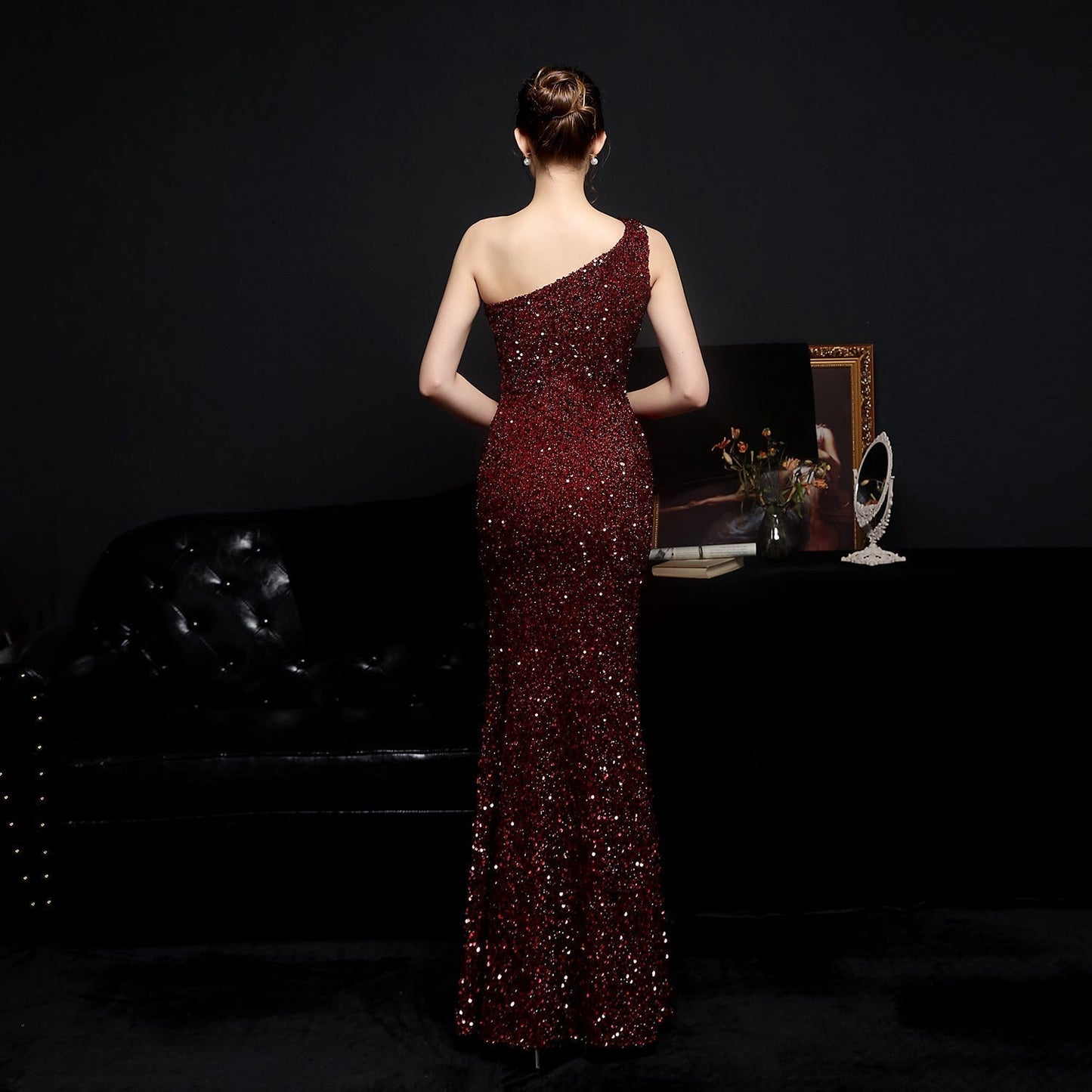 Heary dazzling sequined Charming one-shoulder asymmetric dress