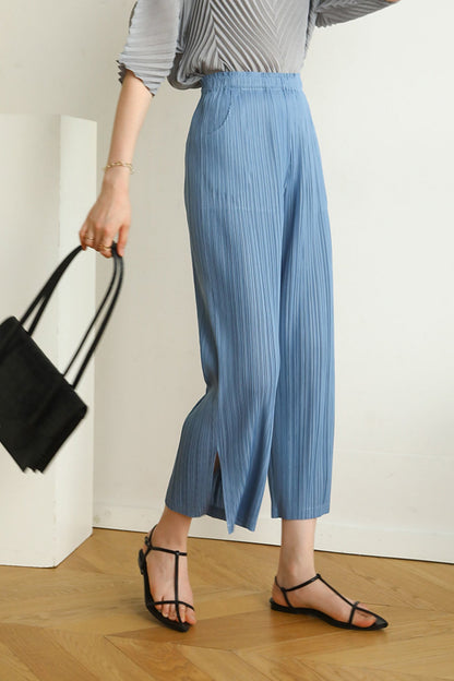 Solid Color Full Pleated Cropped Pants