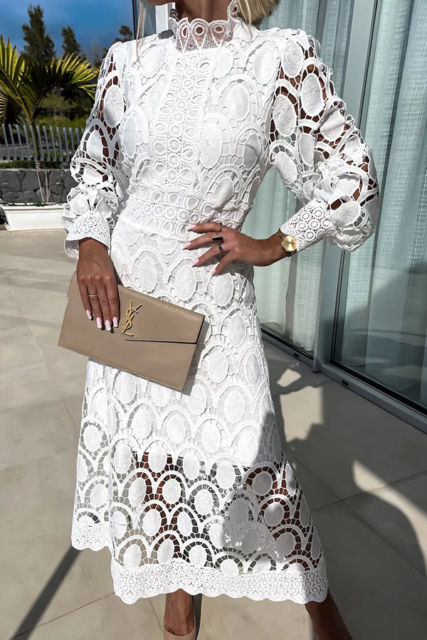 - Romantic lace dress