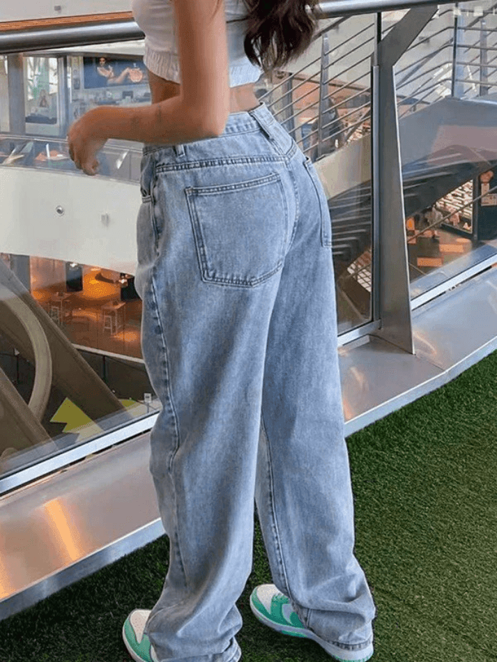 Light Wash Denim Boyfriend Jeans Jeans