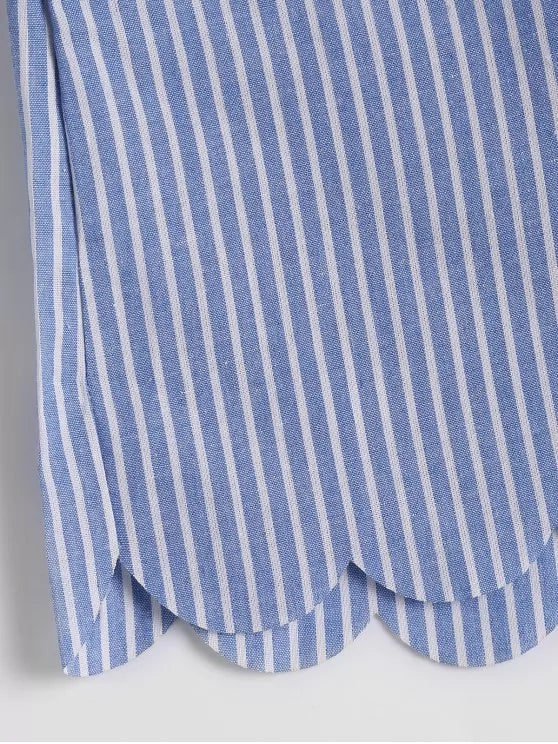 Fashion Scalloped Hem Bowknot Striped Shorts