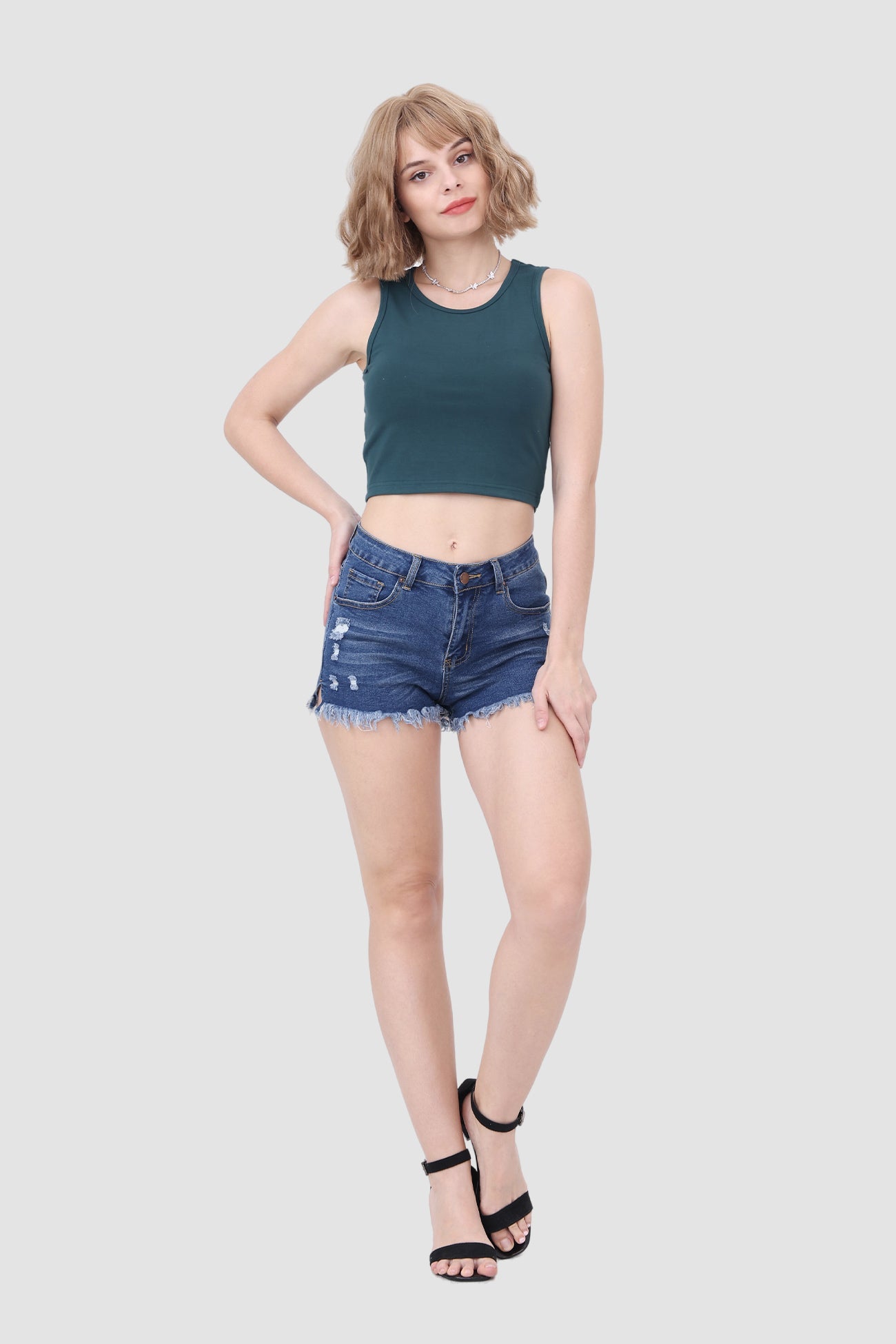 Sleeveless Slim Crop Top