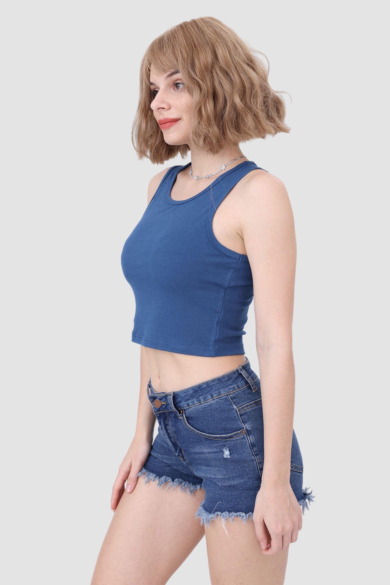 Sleeveless Slim Crop Top