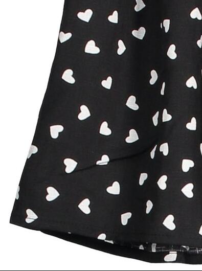 Trendy Tie Belt Heart Print Shorts