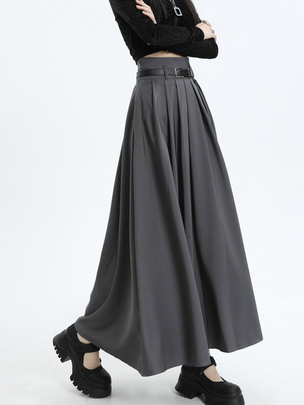 Women's A-line pleated skirt with wide hem