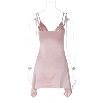 Solid v neck pleated backless cami mini dress