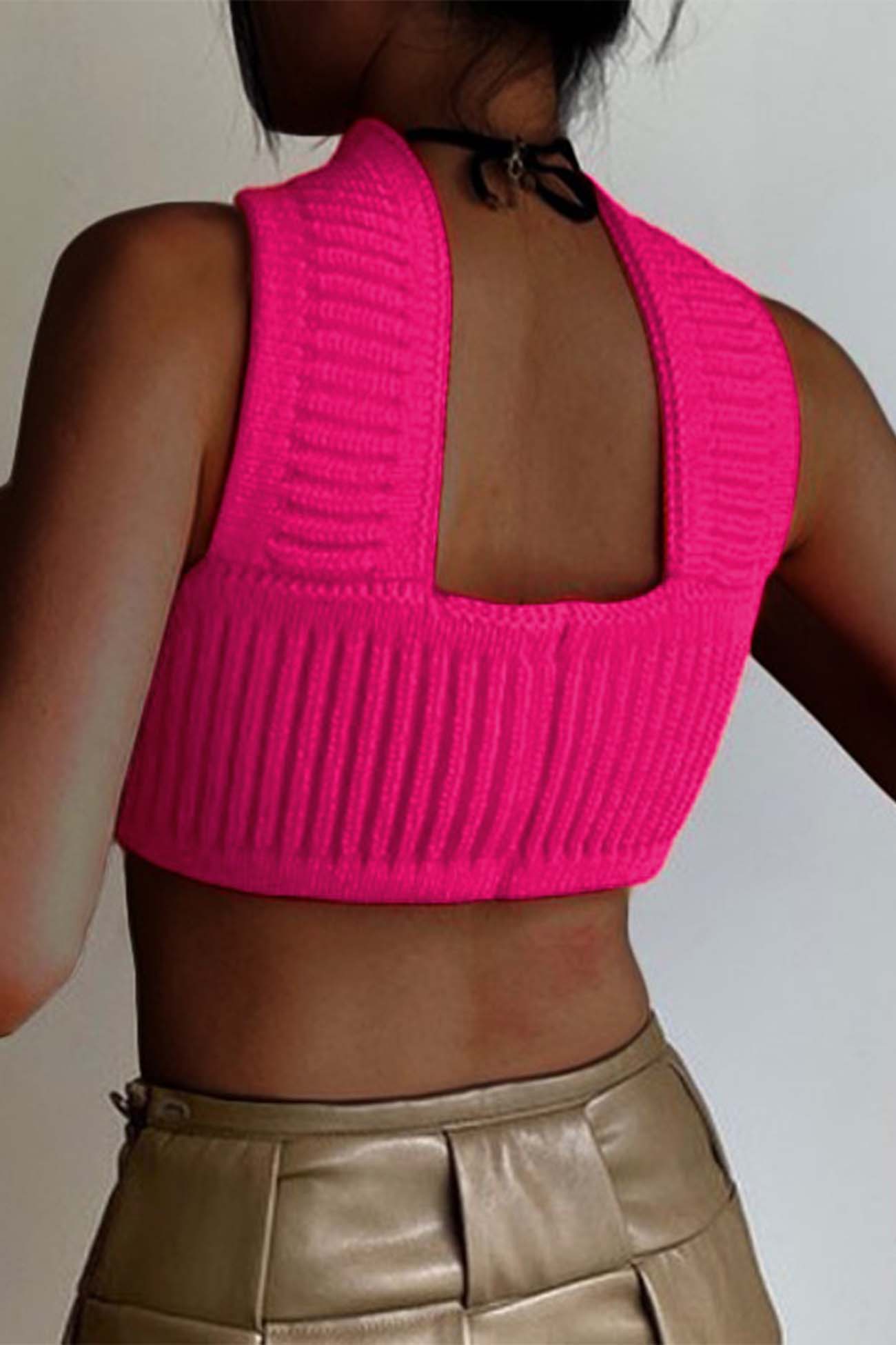 Halterneck Sleeveless Knitted Cropped Top